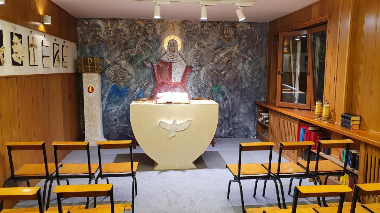 Wieczernik Dom Rekolekcyjny Ksiezy Pallotynow Swieta Katarzyna  Eksteriør bilde
